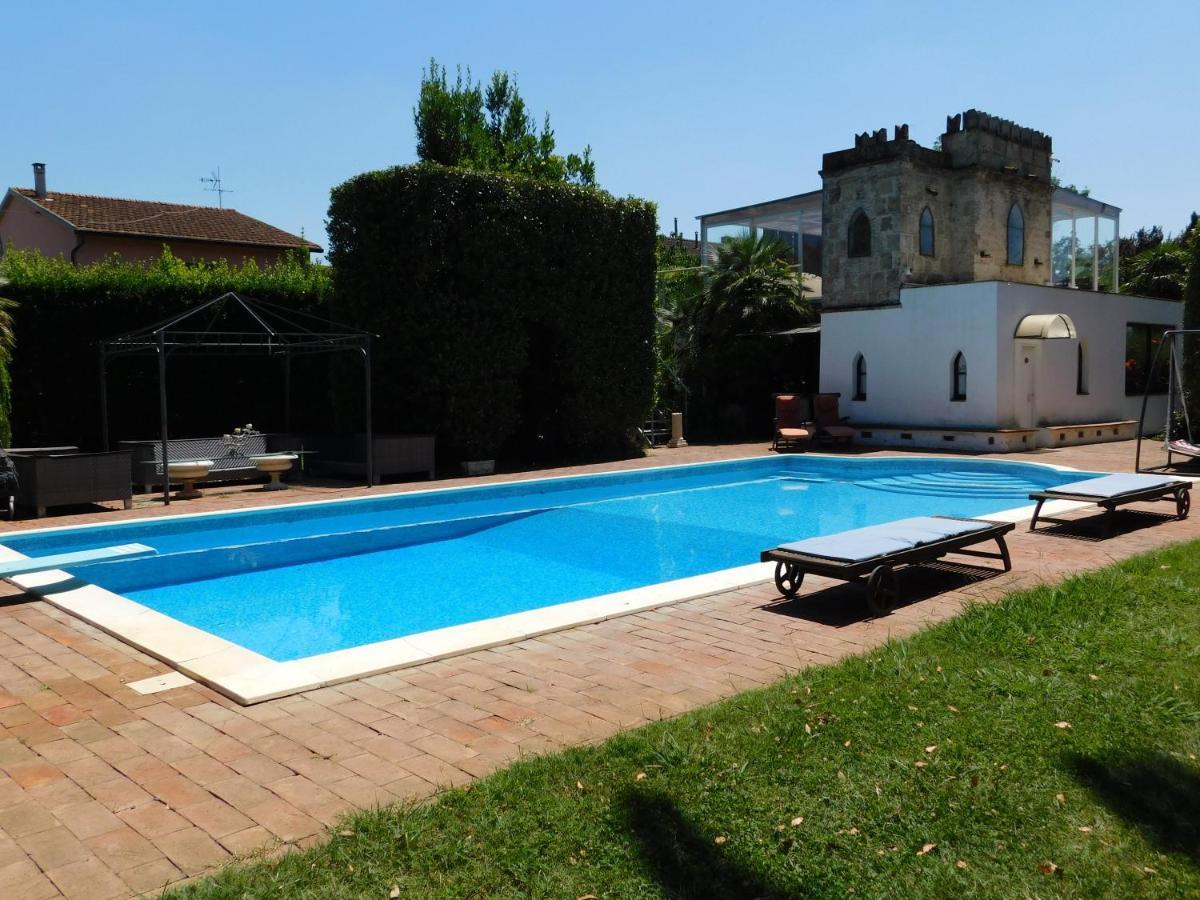 Appartamento Con Piscina Immersa Nel Verde Cascina Ngoại thất bức ảnh